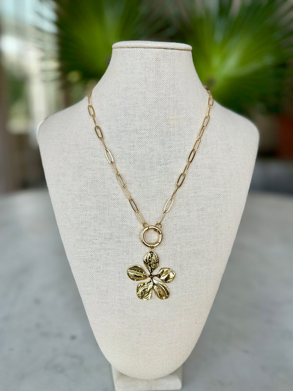 The Flower Power necklace